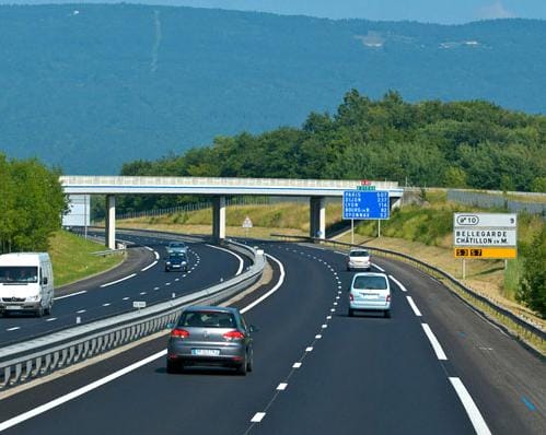 陜西高速波形護(hù)欄案例