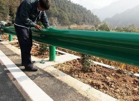 護欄板安裝人工費