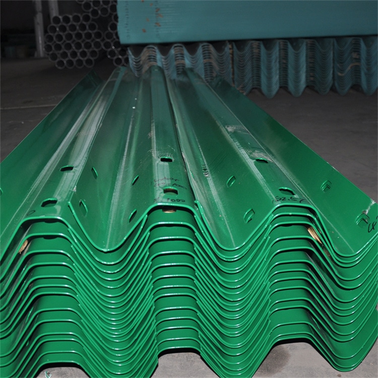 兩波波形護欄板